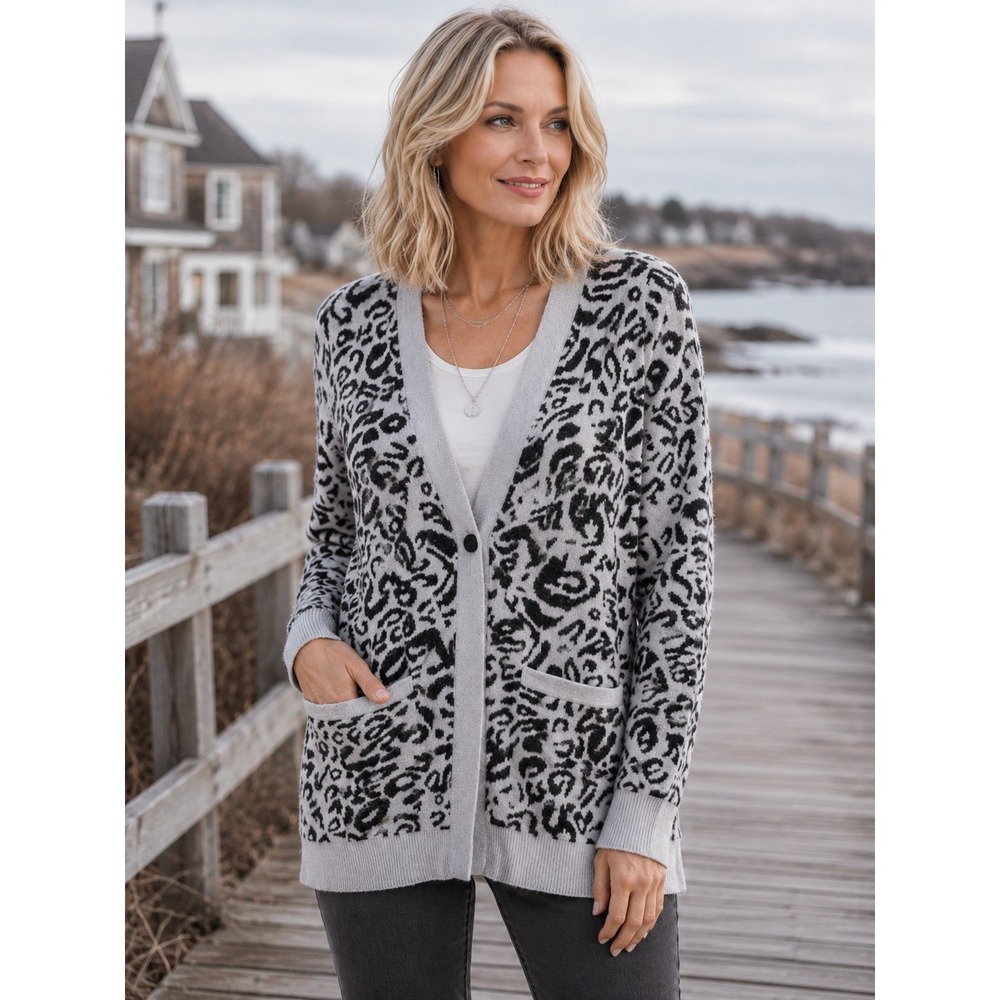 Chico's Leopard Print Long Cardigan 1/M Gray Pockets Cozy Boho Neutral‎ Layering